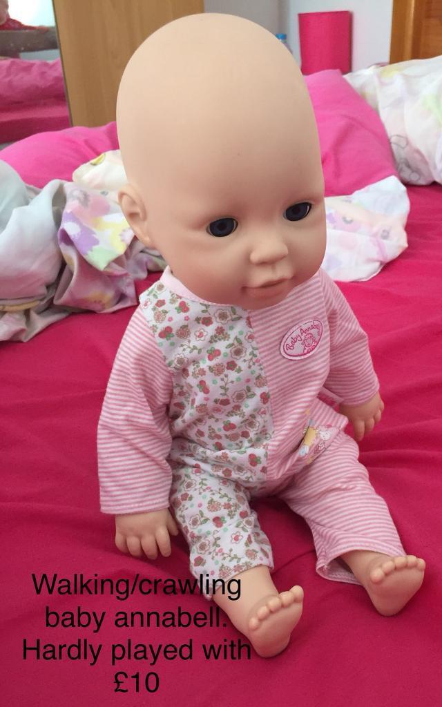 crawling baby annabell